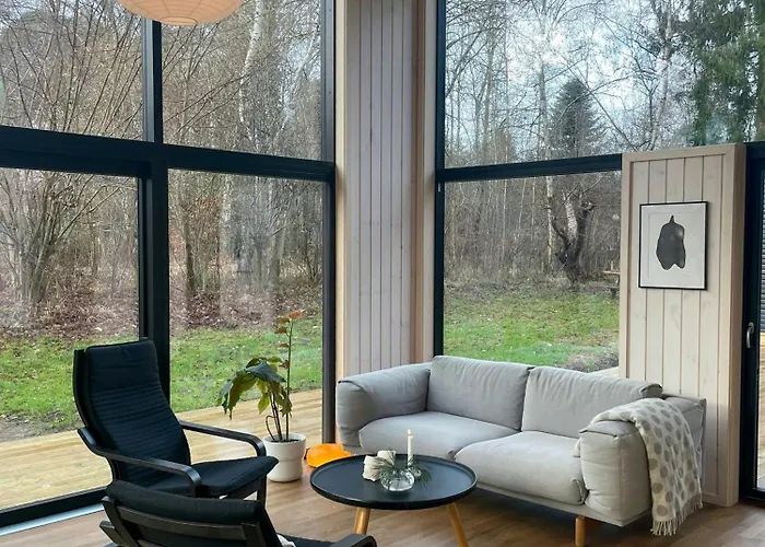 Dom wakacyjny Bright Architectural Summer House In *