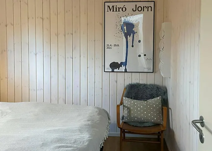 Bright Architectural Summer House In Feriehus *